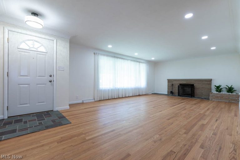 1872 Bremerton Road, Lyndhurst, OH - Photo 2