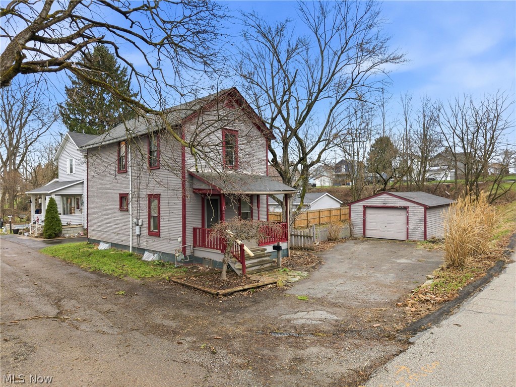 55 West Street, East Palestine, OH