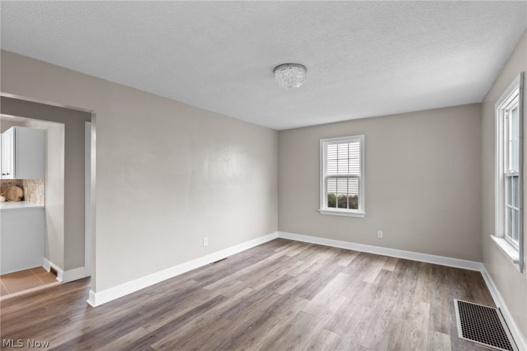 3450 Elk Avenue, Shadyside, OH - Photo 5