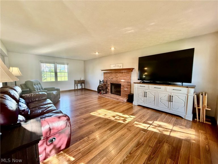 5264 Brockton Drive, Stow, OH - Photo 4