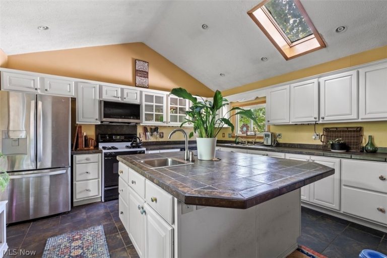 2854 Wells Lock Road, Elizabeth, WV - Photo 6