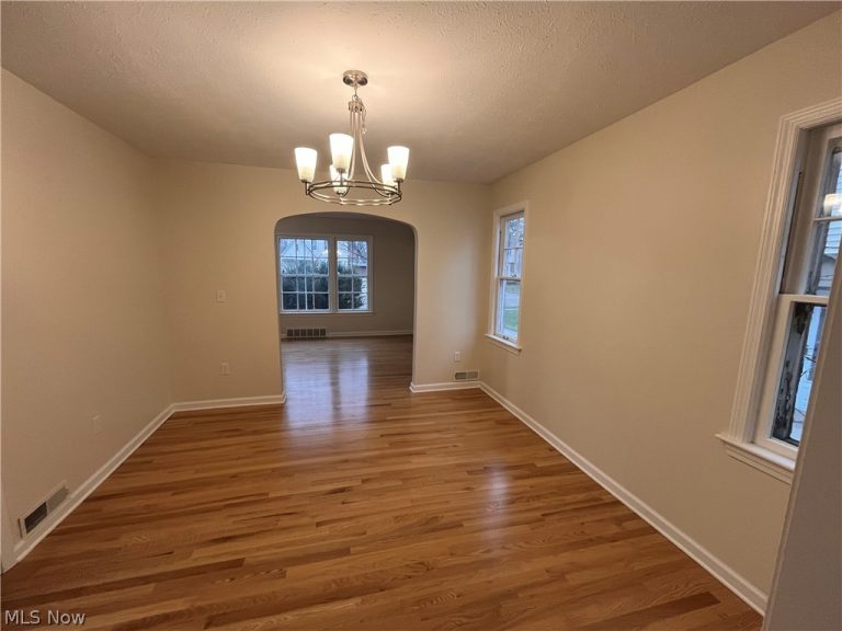 3752 Lowell Road, Cleveland Heights, OH - Photo 6