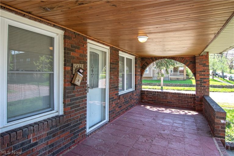 3211 116th Street, Cleveland, OH - Photo 4