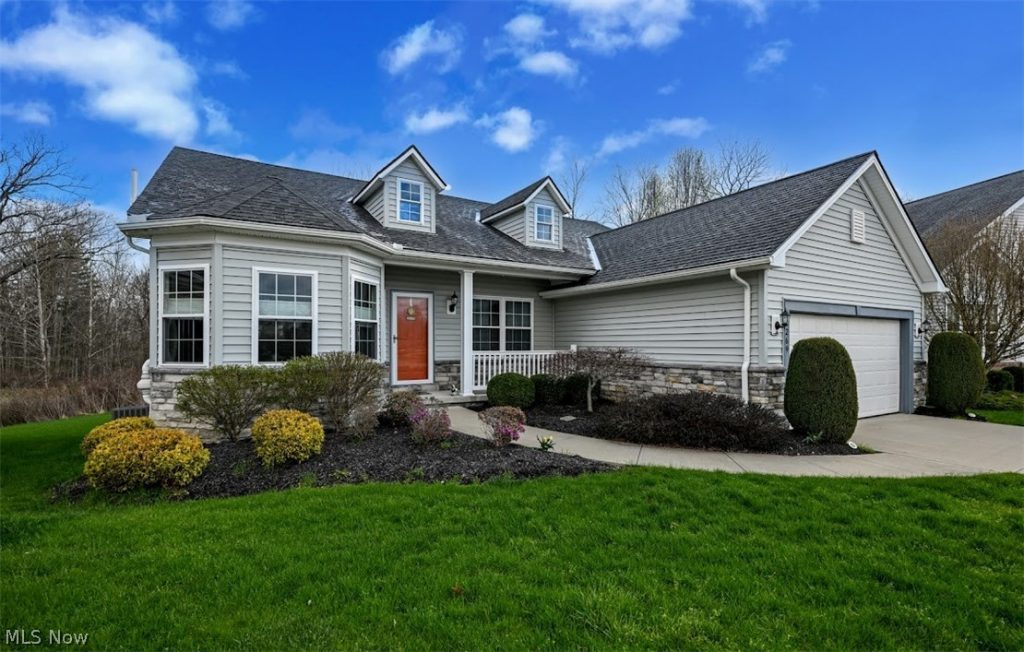 10269 River Run Lane, North Royalton, OH
