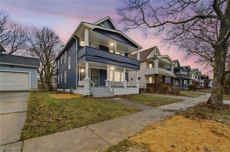 9512 Parkview Avenue, Cleveland, OH - Photo 2