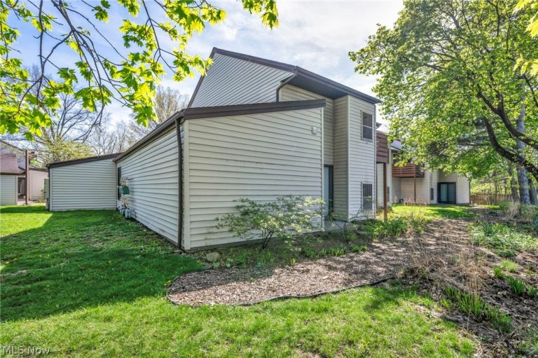 3432 Mayfield Road, Cleveland Heights, OH - Photo 5
