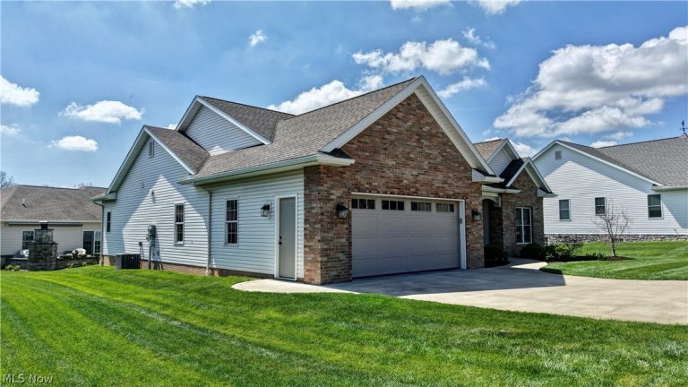 5201 Falcon Drive, Millersburg, OH - Photo 4