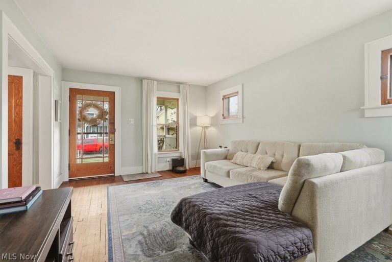 1642 10th Street, Cuyahoga Falls, OH - Photo 4