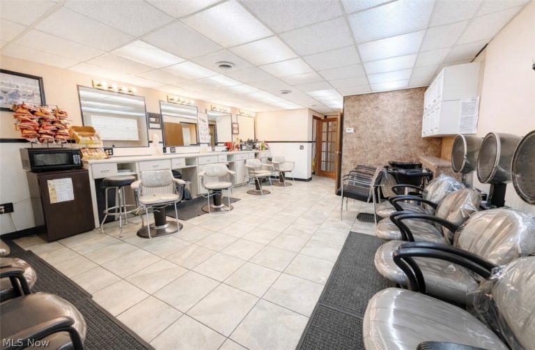 17201 Euclid Avenue, Cleveland, OH - Photo 8