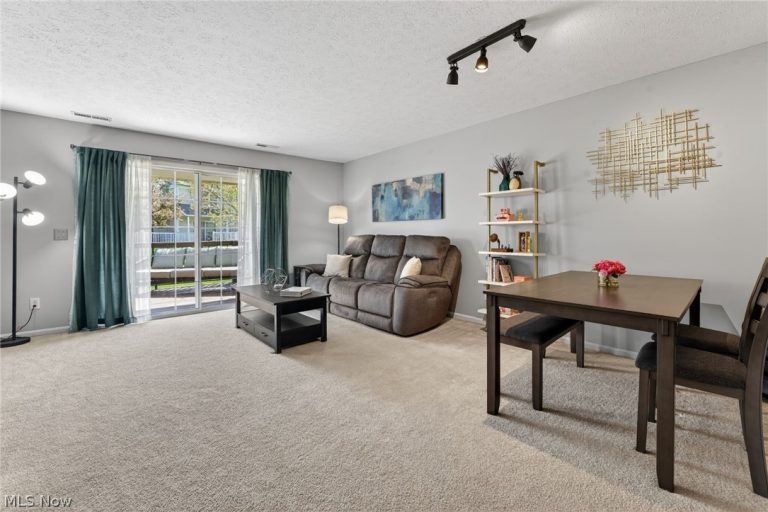 6721 Woodruff Court, Cleveland, OH - Photo 4