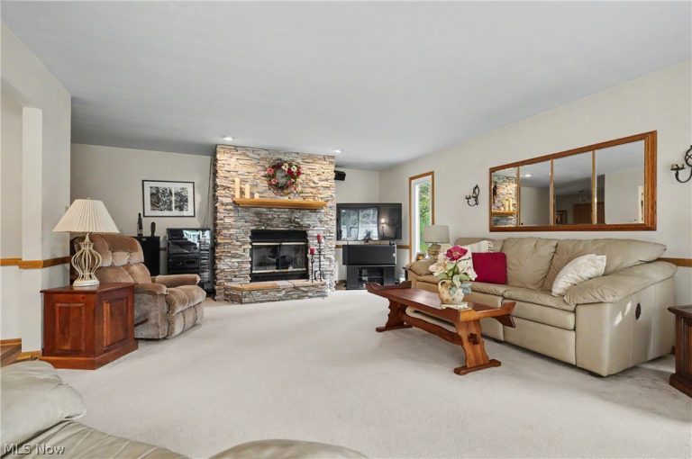 2944 Vincent Road, Silver Lake, OH - Photo 5