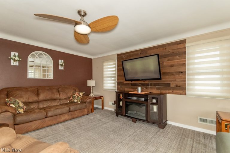 8325 Kenton Avenue, Parma, OH - Photo 3