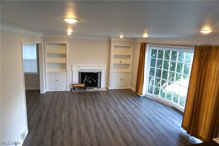 3710 Strandhill Road, Shaker Heights, OH - Photo 6