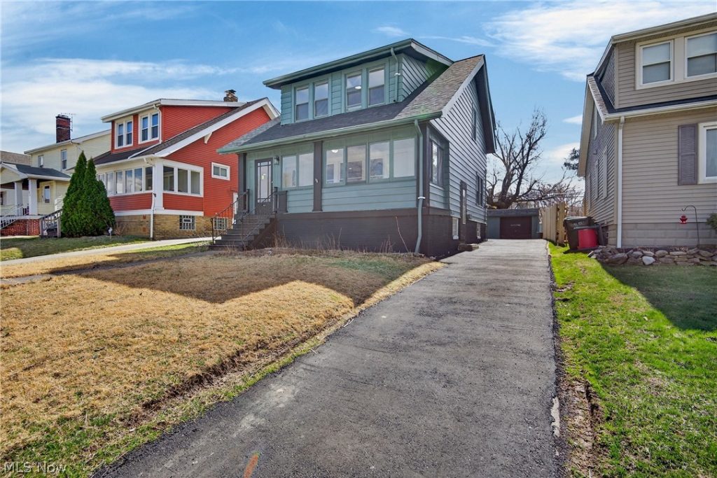 9602 Plymouth Avenue, Garfield Heights, OH
