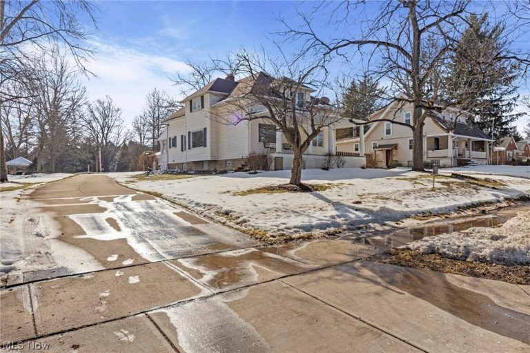 6312 Pleasant Valley Road, Independence, OH - Photo 4