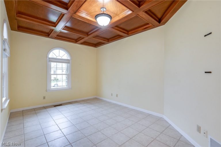 2222 Burberry Street, North Canton, OH - Photo 8