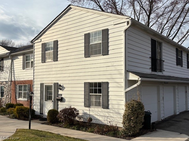 19660 Lorain Road #25, Fairview Park, OH, 44126