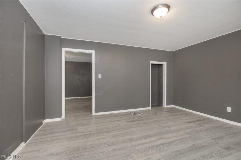 5817 Prosser Avenue, Cleveland, OH - Photo 5