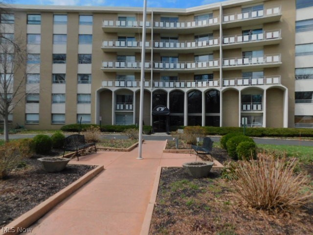 3400 Wooster Road #618, Rocky River, OH - Photo 2
