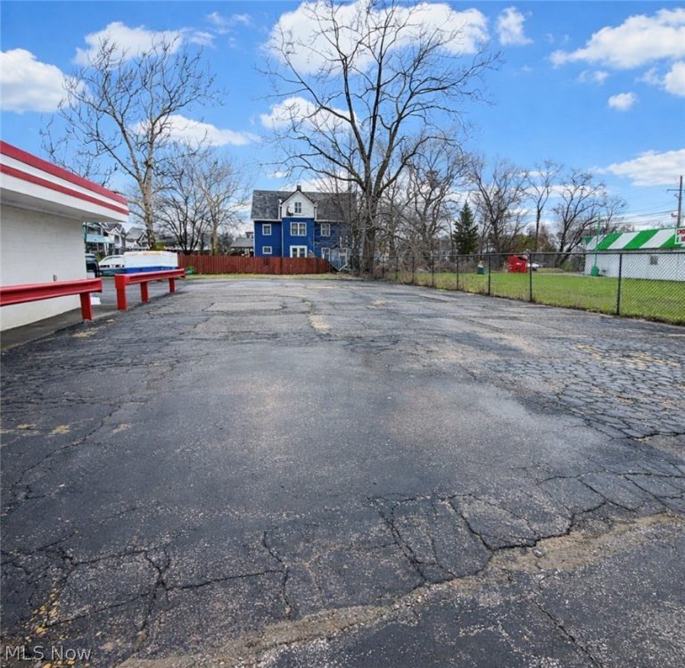 17201 Euclid Avenue, Cleveland, OH - Photo 6