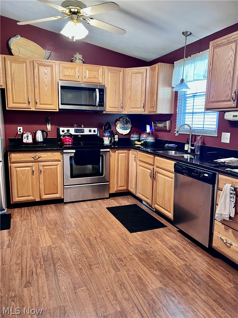 919 Chelsea Drive, Dover, OH - Photo 4