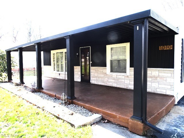 1010 Crestline Drive, Akron, OH - Photo 2