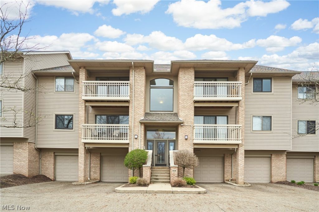 3800 Rosemont Boulevard #113C, Fairlawn, OH