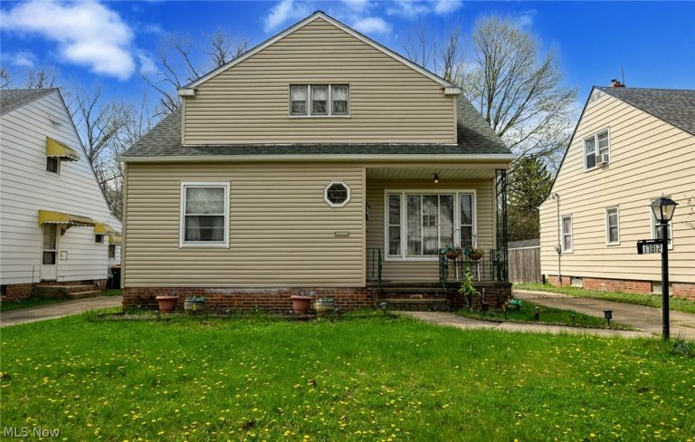 17812 Dalewood Avenue, Maple Heights, OH, 44137