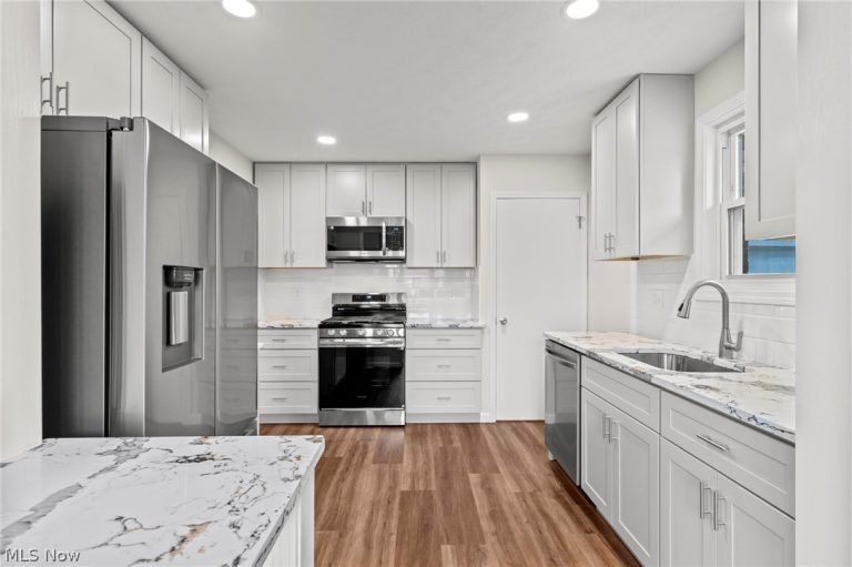 1201 Galaxy Drive, Cleveland, OH - Photo 5