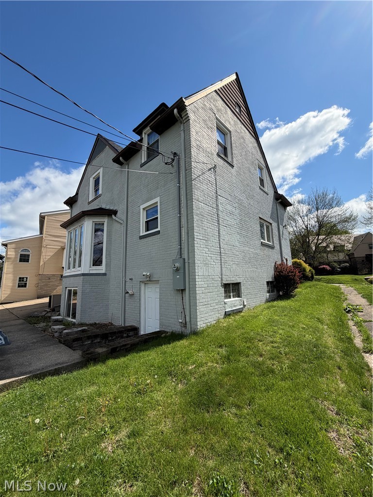 1952 Mccauslen Manor, Steubenville, OH - Photo 4