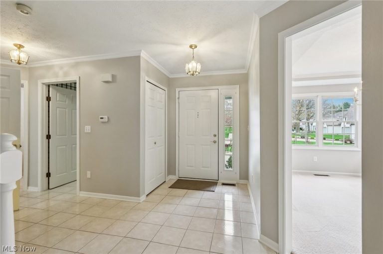 616 Sally Circle, Wadsworth, OH - Photo 4