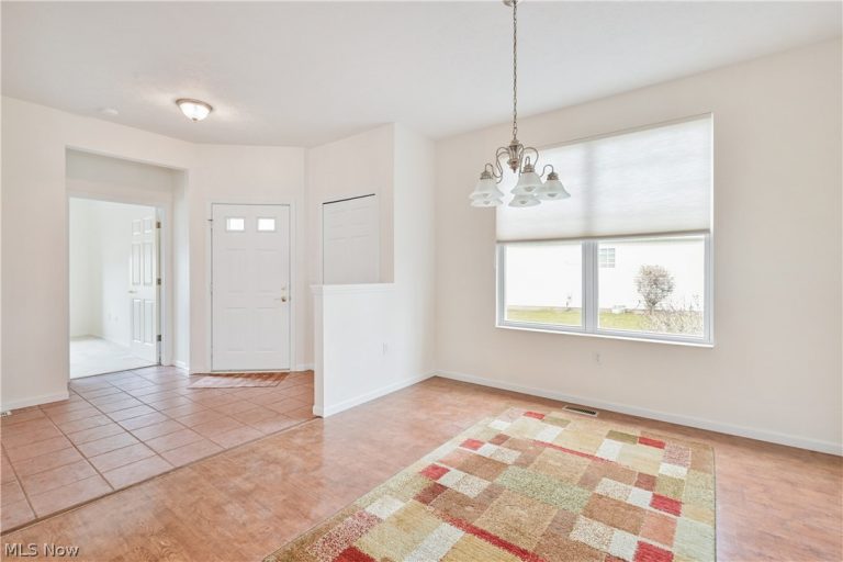 1908 Pembrooke Lane, Avon, OH - Photo 5