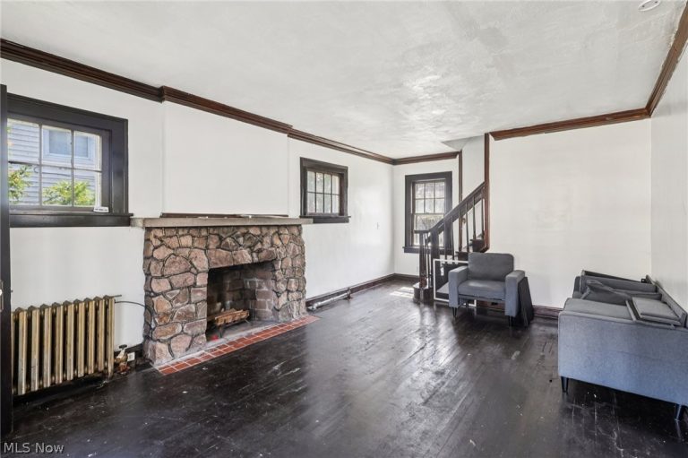 22350 Tracy Avenue, Euclid, OH - Photo 8