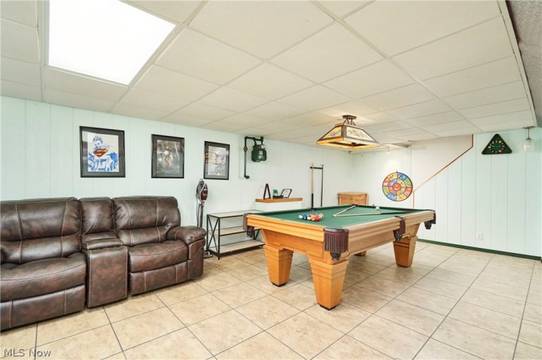 1359 Beaconfield Road, Lyndhurst, OH - Photo 5