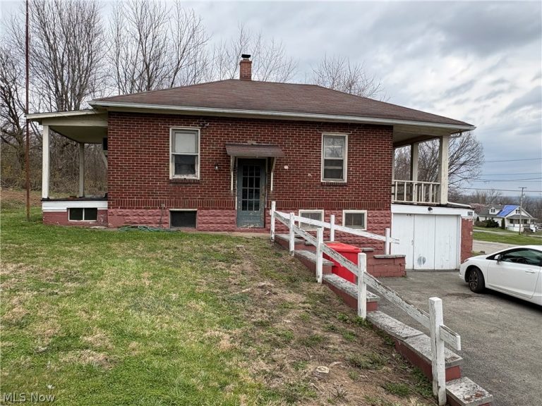 759 Gaylord Avenue, Masury, OH, 44438