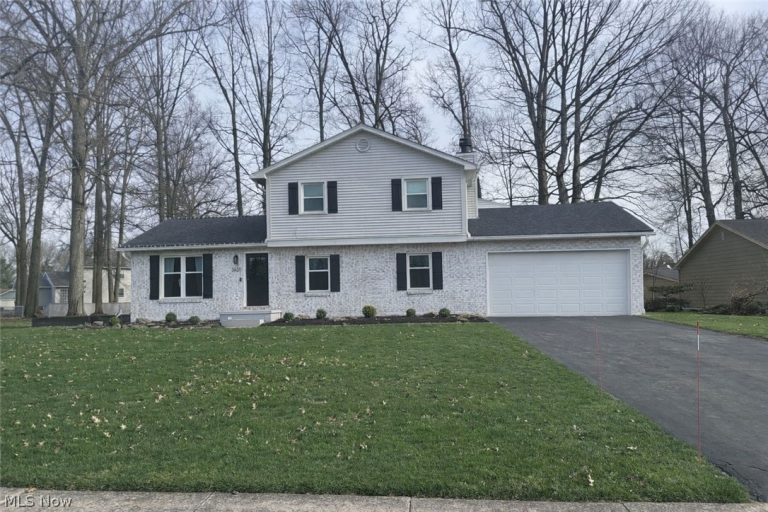 2620 Pine Oak Court, Niles, OH, 44446
