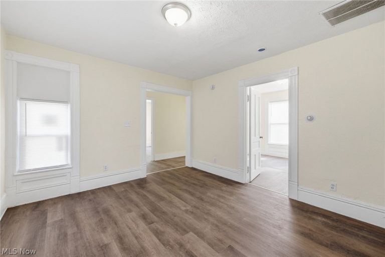 1978 93rd Street, Cleveland, OH - Photo 3