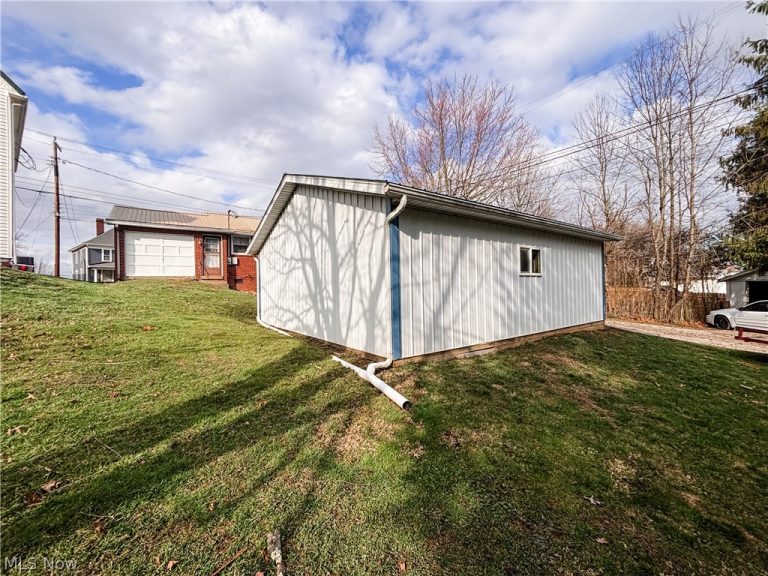 724 Main Street, Barnesville, OH - Photo 8