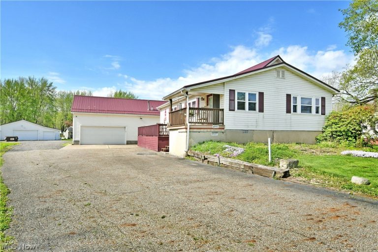 4995 Parkman Road, Warren, OH - Photo 2