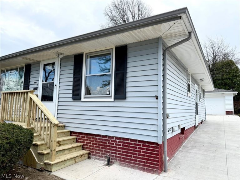 11412 Hempstead Road, Cleveland, OH - Photo 2