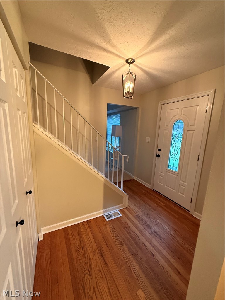 8552 Usher Road, Olmsted Twp, OH - Photo 2