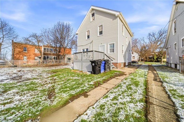 8614 Bancroft Avenue, Cleveland, OH - Photo 4