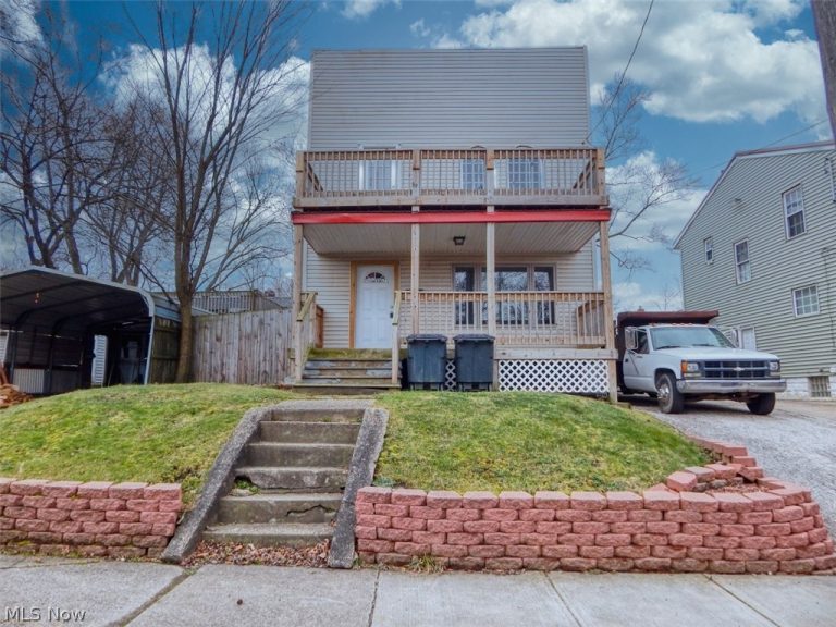 836 5th Avenue, Akron, OH, 44306