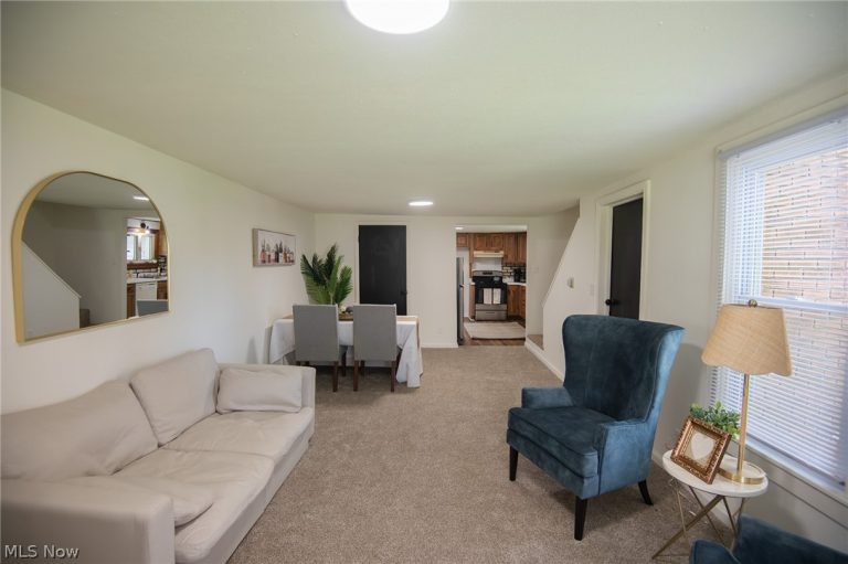 1528 Stepney Street, Niles, OH - Photo 3