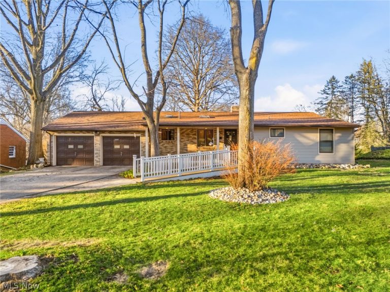 3595 Rolling Ridge Road, Canton, OH, 44721