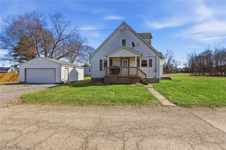 2847 Youngstown Avenue, McDonald, OH - Photo 2