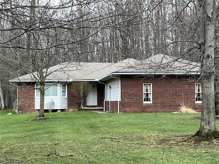 17615 Alexander Road, Walton Hills, OH, 44146