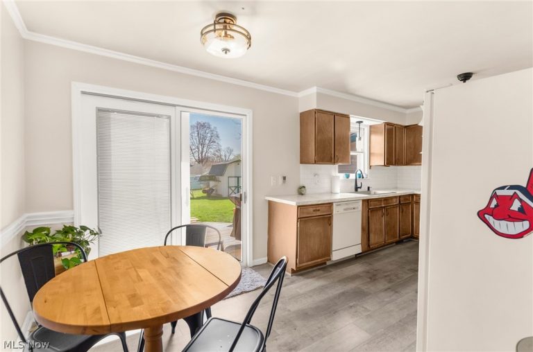 3807 Cumberland Drive, Youngstown, OH - Photo 6