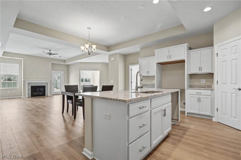 9264 Sharrott Road #1002, Poland, OH - Photo 5
