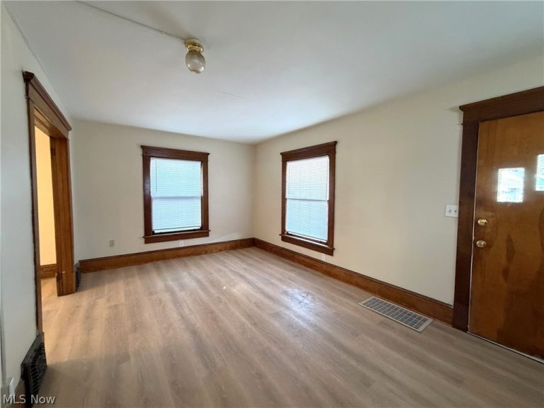 2212 Indiana Way, Canton, OH - Photo 3